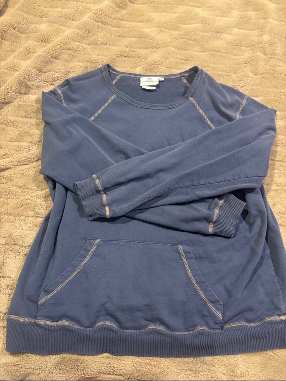Hot Cotton Blue Crewneck Sweatshirt with Contrast Stitching